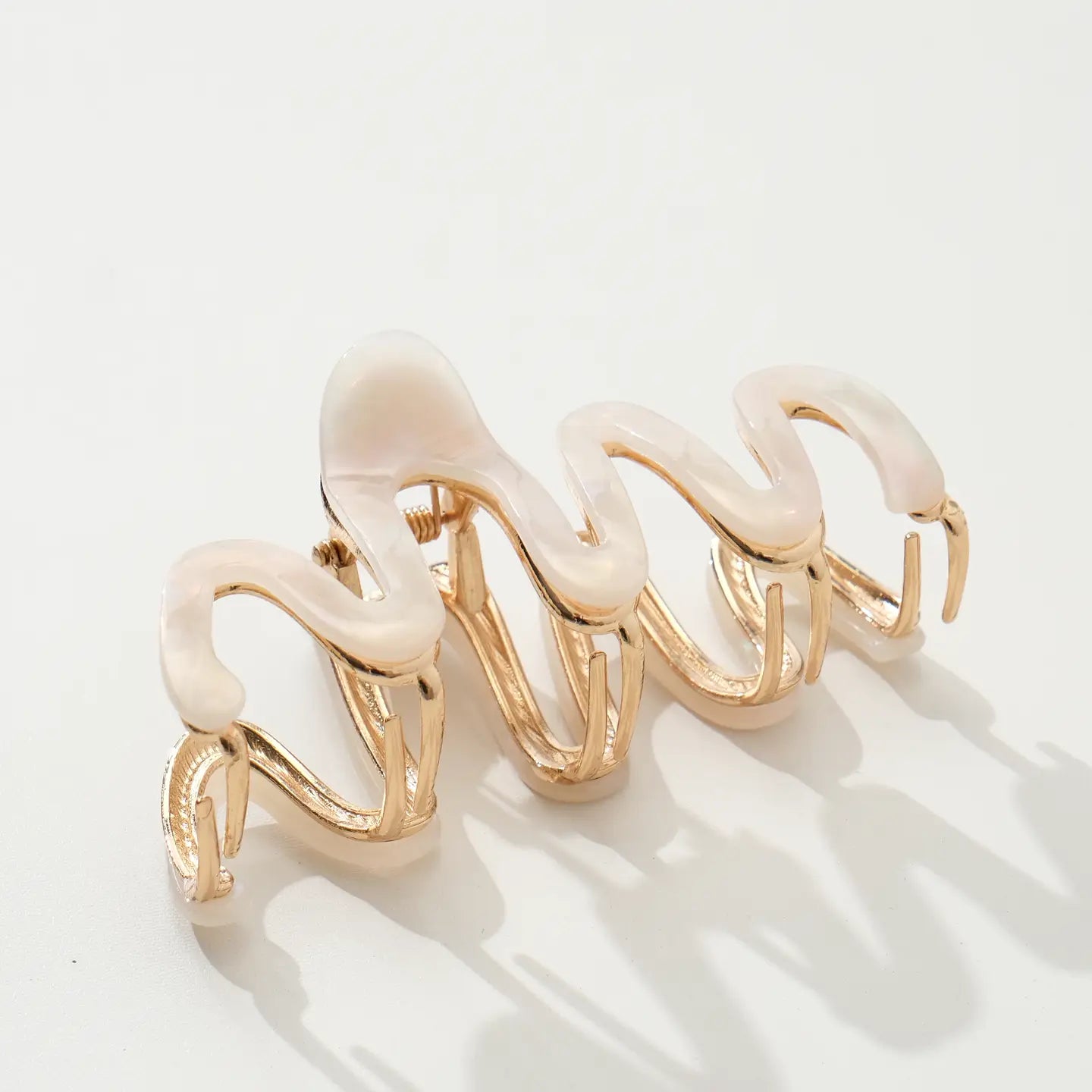 Large Squiggle Metal Claw Clip