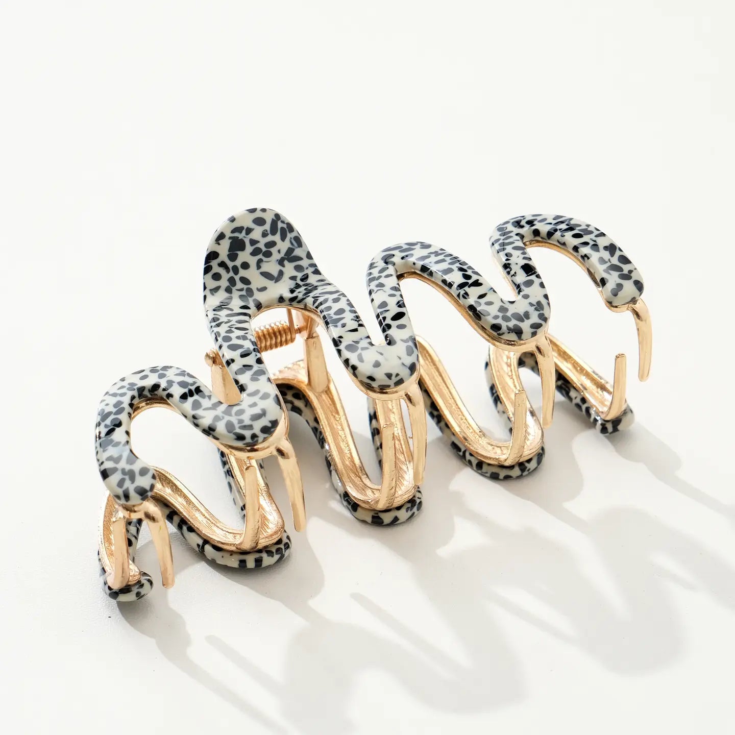 Large Squiggle Metal Claw Clip