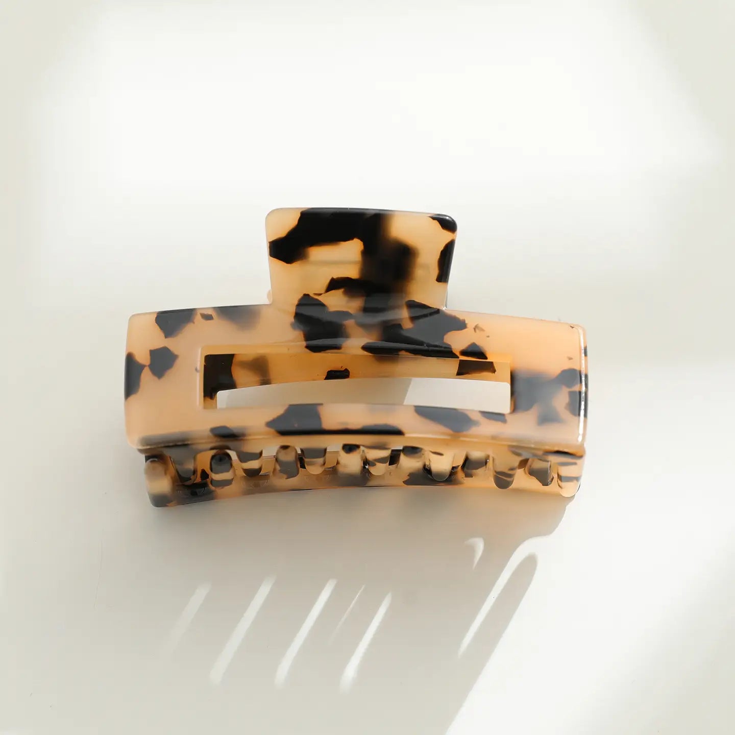 Medium Rectangle Claw Clip